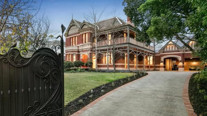 92 Finch St, Malvern East
